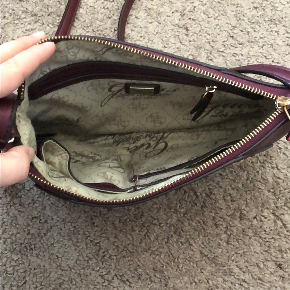 Guess Crossbody Bag - Picture 2 of 6